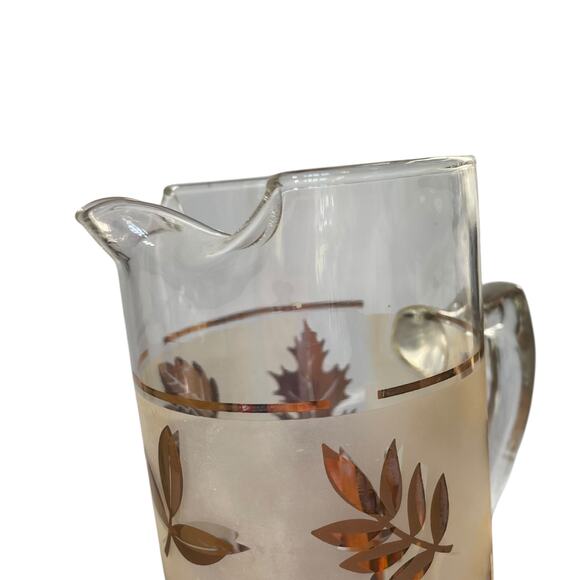 Vintage Libbey Frosted Glass Gold Leaves Pitcher Small MCM Juice Barware - Picture 7 of 13